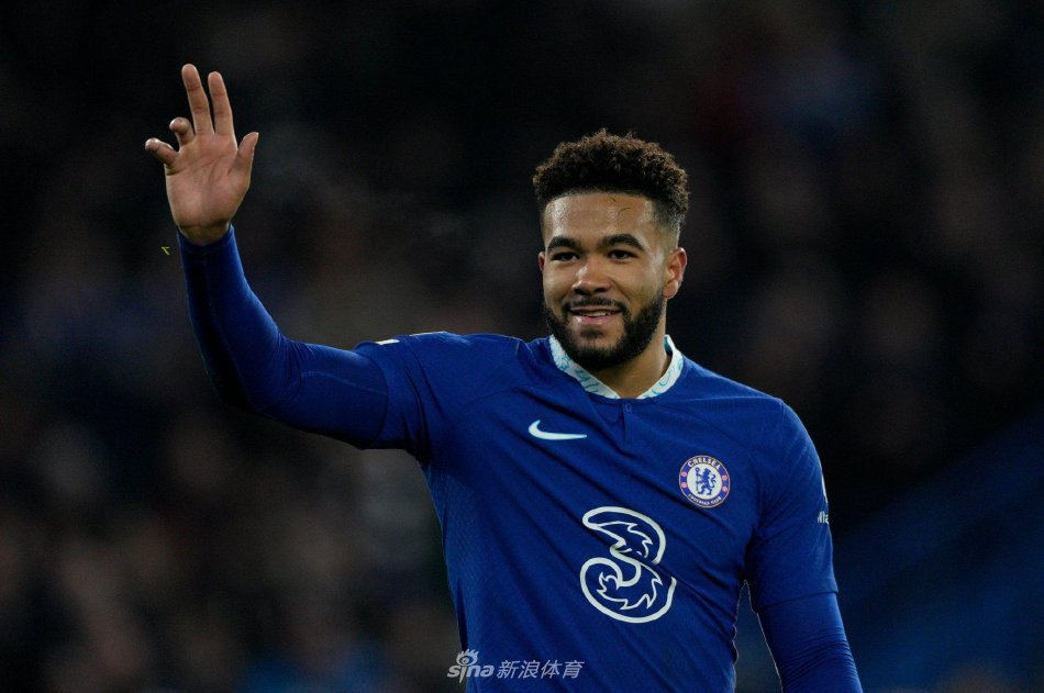 员和教练在 员和教练在